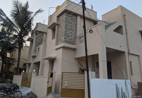 4 BHK House for sale in Thandalam