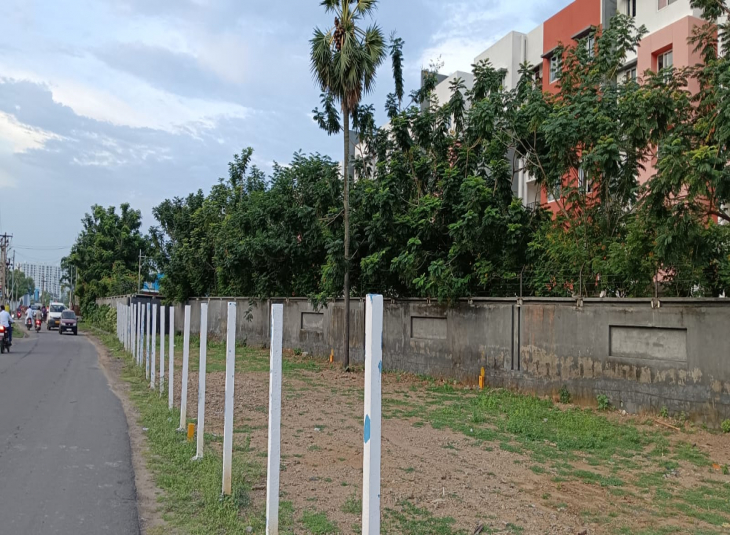 1200 Sq.Ft, Commercial Land for sale in Mannivakkam