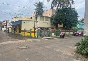 2 BHK House for sale in Korattur