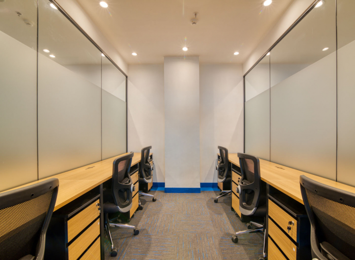 800 Sqft, Commercial Office / Space in Thousand Lights