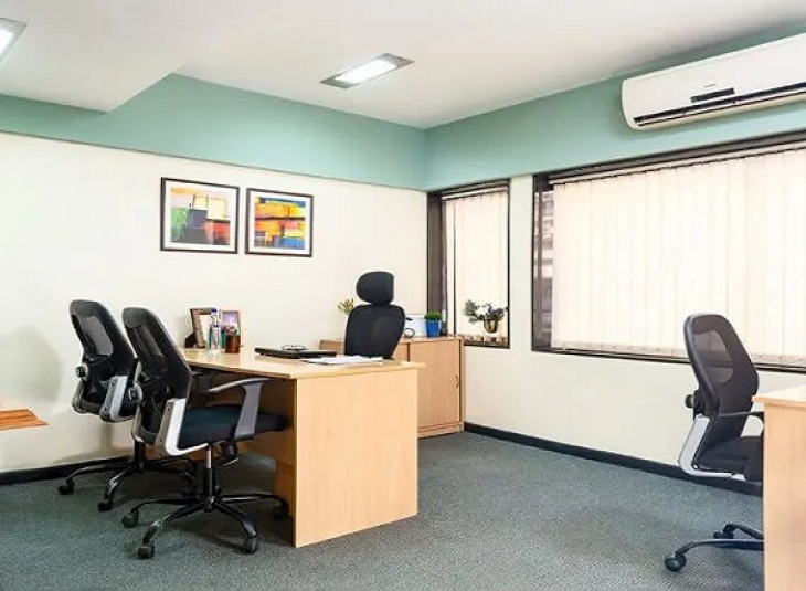 1400 Sq.Ft,  Commercial Office / Space