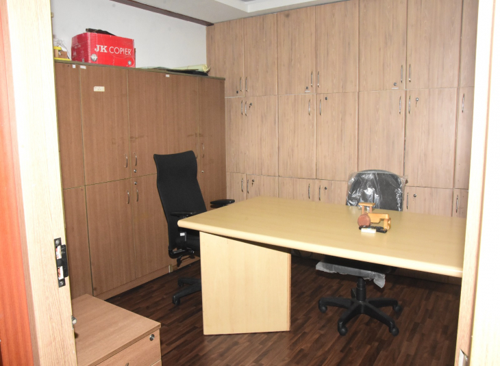 1560 Sq.Ft,  Commercial Office / Space