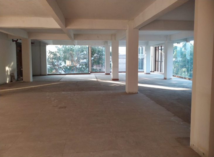 6500 Sq.Ft,  Commercial Showrooms