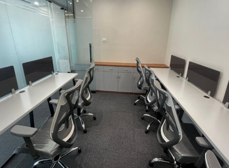 700 Sqft, Commercial Office / Space in Nungambakkam