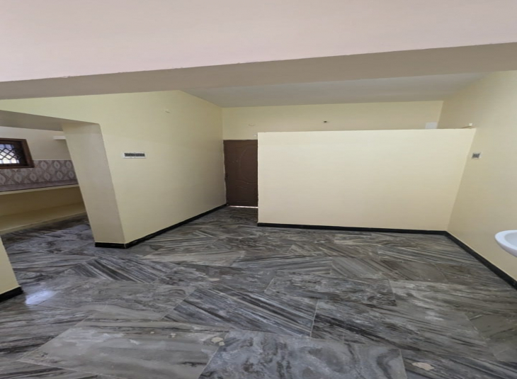 1000 Sq.Ft,  Commercial Office / Space